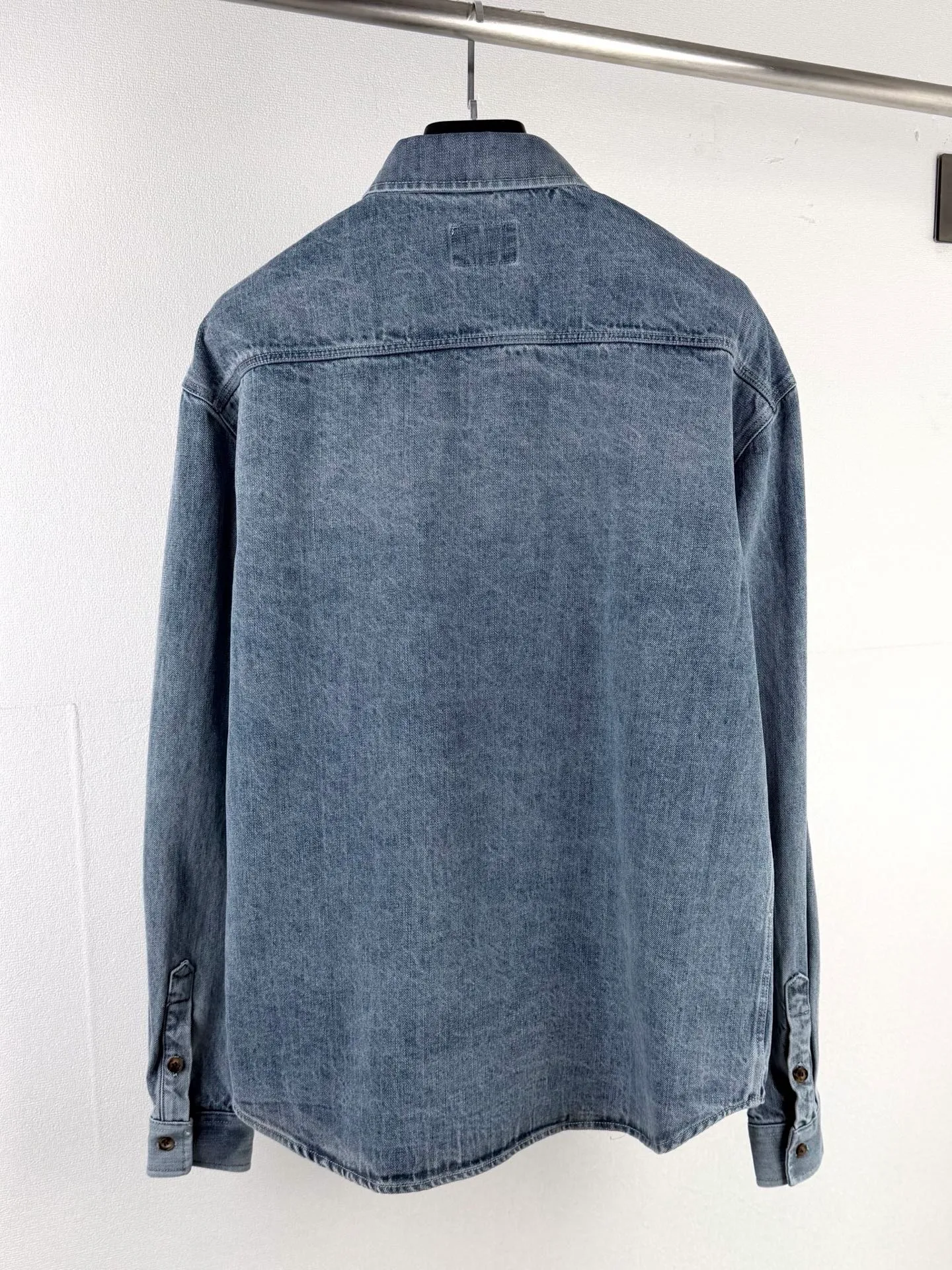 SAINT LAURENT PARIS Light Blue Blue YSL Versatile 1: YSL 2: ： 1:1 YSL 1:1 YSL ： Size： S M L XL